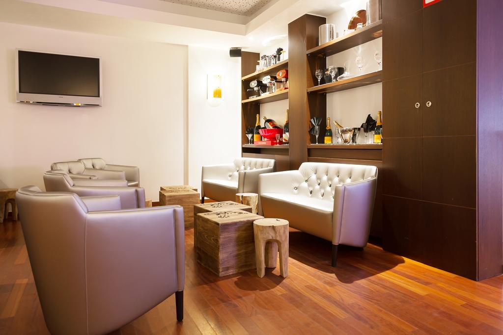 Hotel Tristar 라루비에르 외부 사진